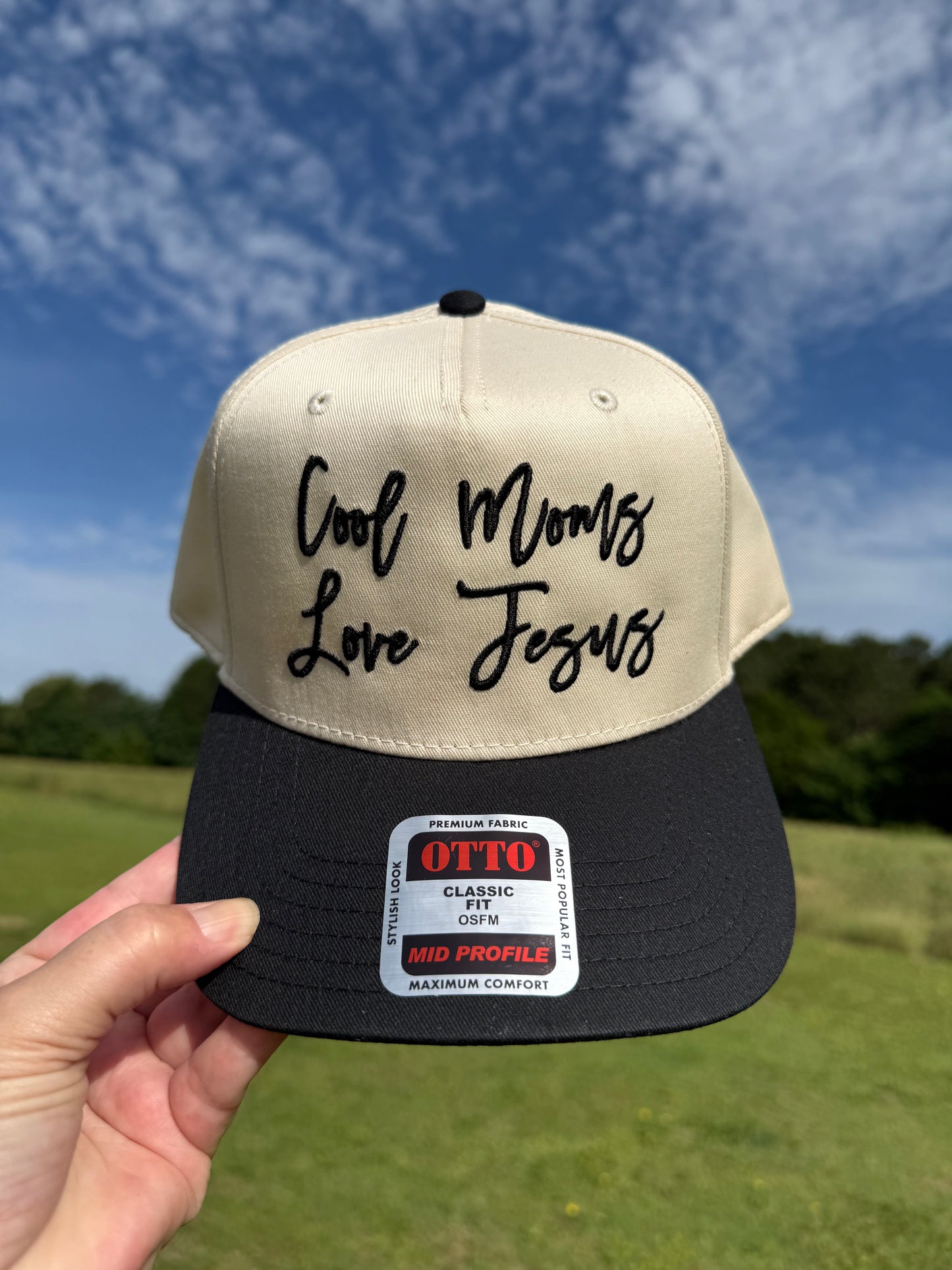 Cool Moms Love Jesus